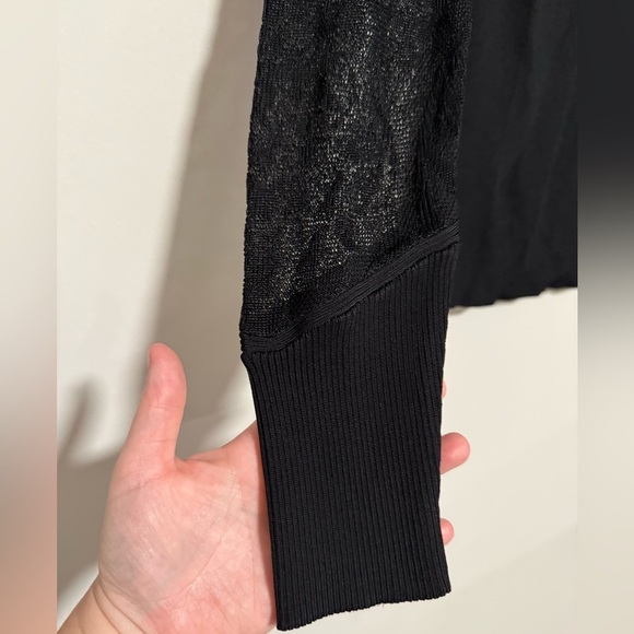 Carlisle Collection Black Lace Ribbed Knit Long Sleeve Top Size Medium - Picture 4 of 7